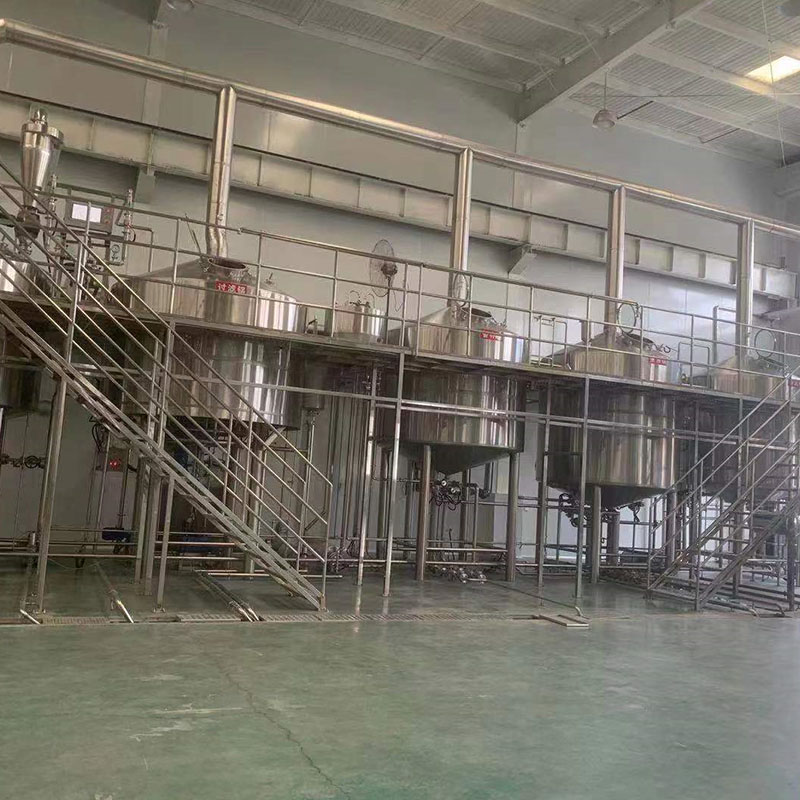 七叉镇精酿啤酒设备厂—平面布置、设备设计、制造、调试、培训等一条龙服务_COPY